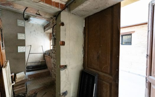 Town house to restore in Xerta (593)