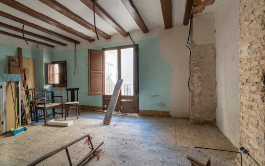 Town house to restore in Xerta (593)