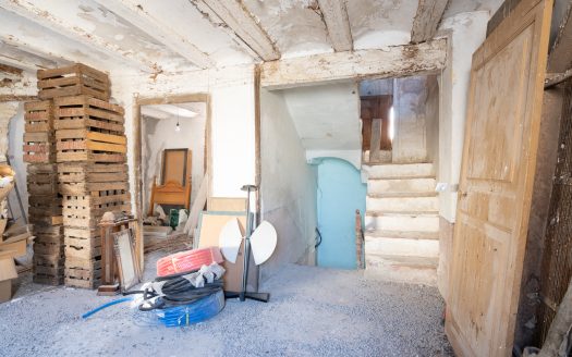 Town house to restore in Xerta (593)