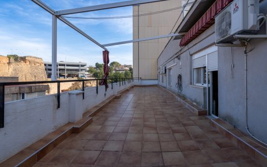 Attic apartment with a big terrace (18)